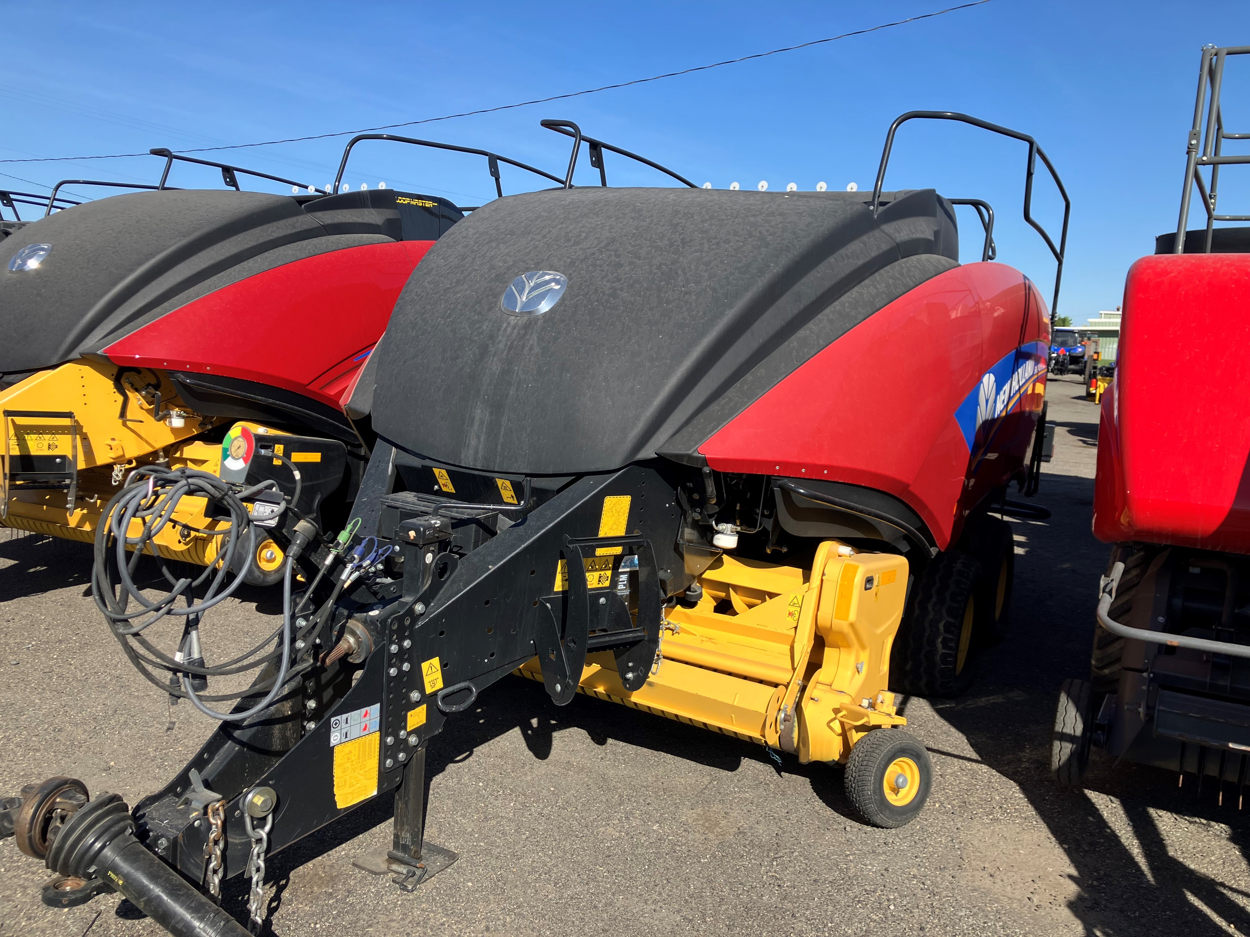 2019 New Holland 340S PLUS Baler/Square