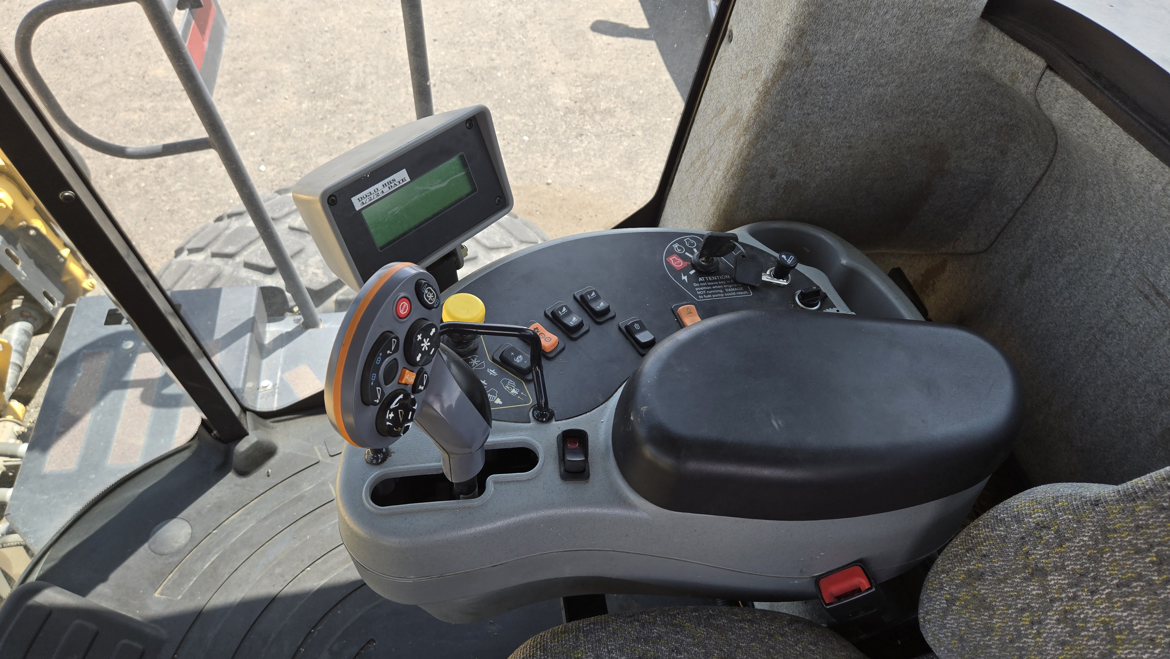 2019 New Holland SPEEDROWER 260 Windrower