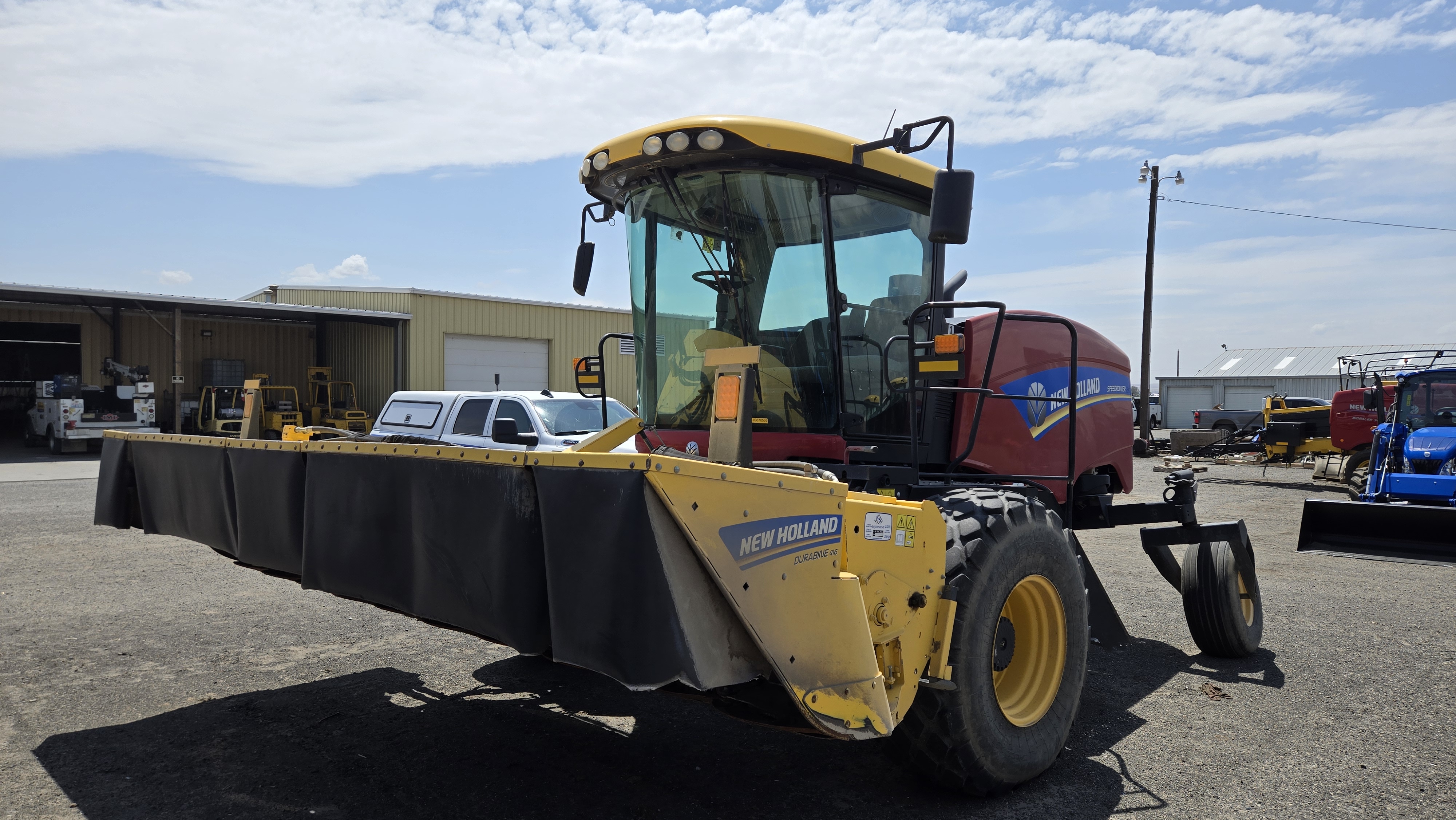2019 New Holland SPEEDROWER 260 Windrower