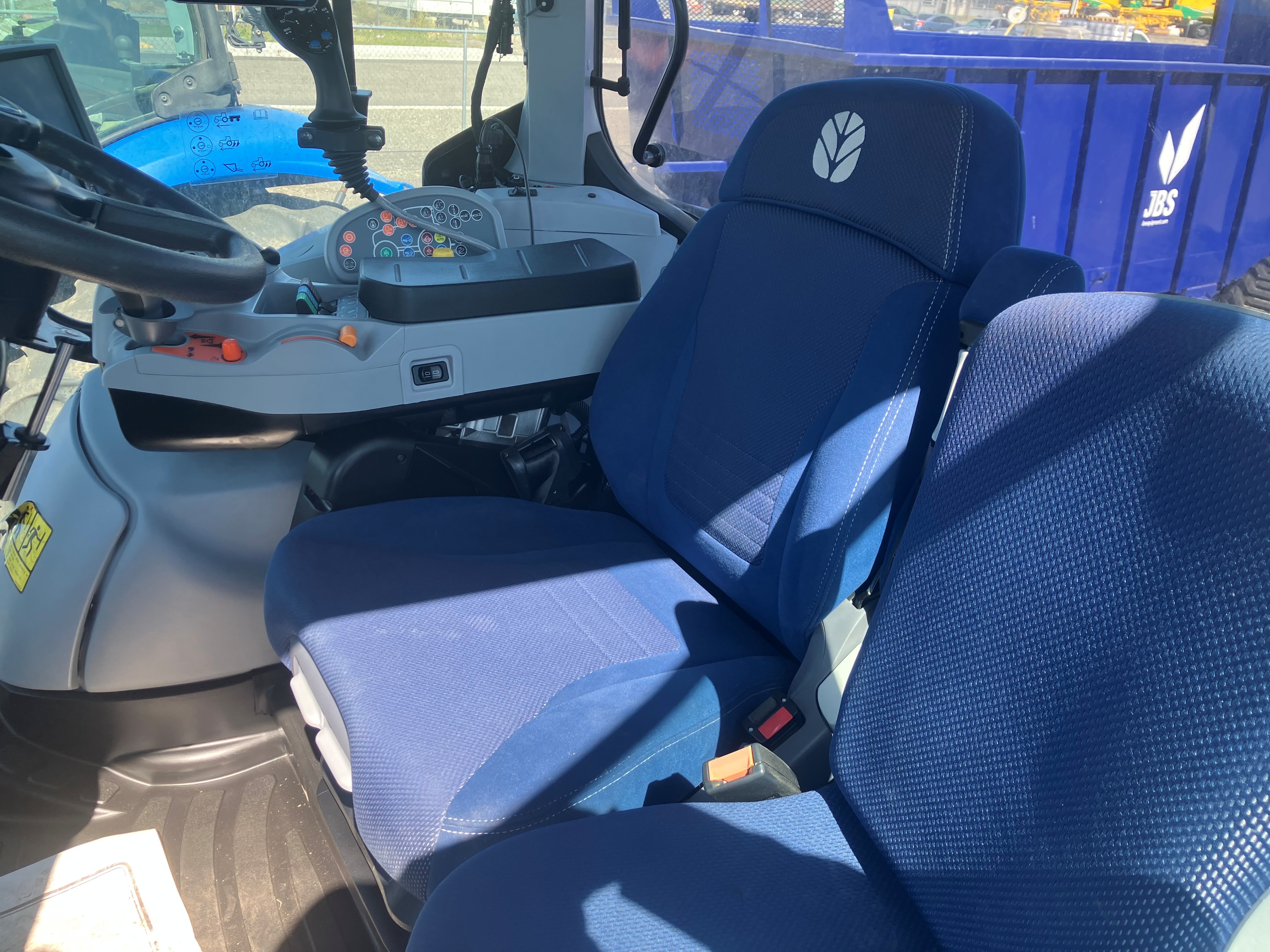 2021 New Holland T7.260 Tractor