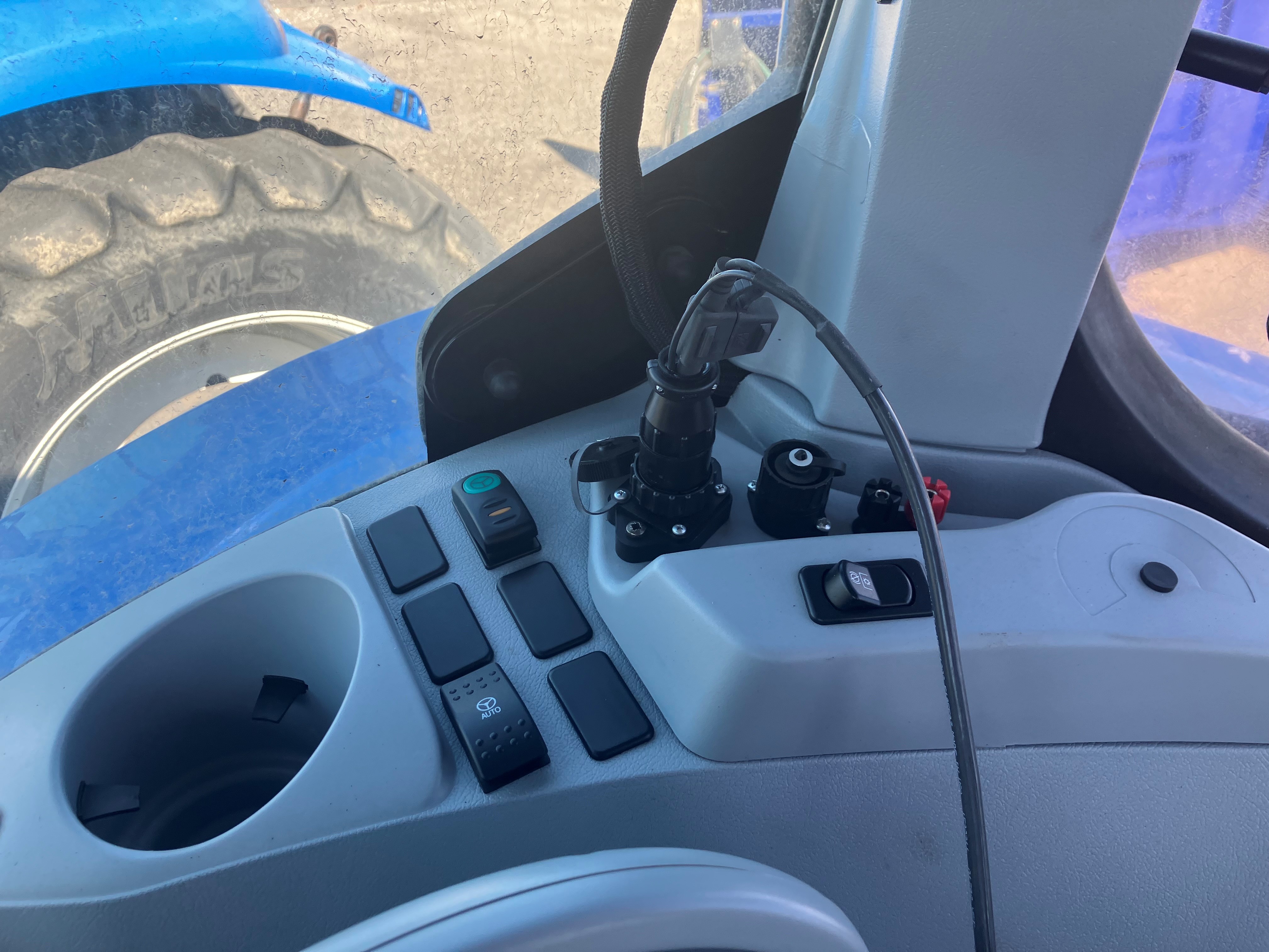 2021 New Holland T7.260 Tractor