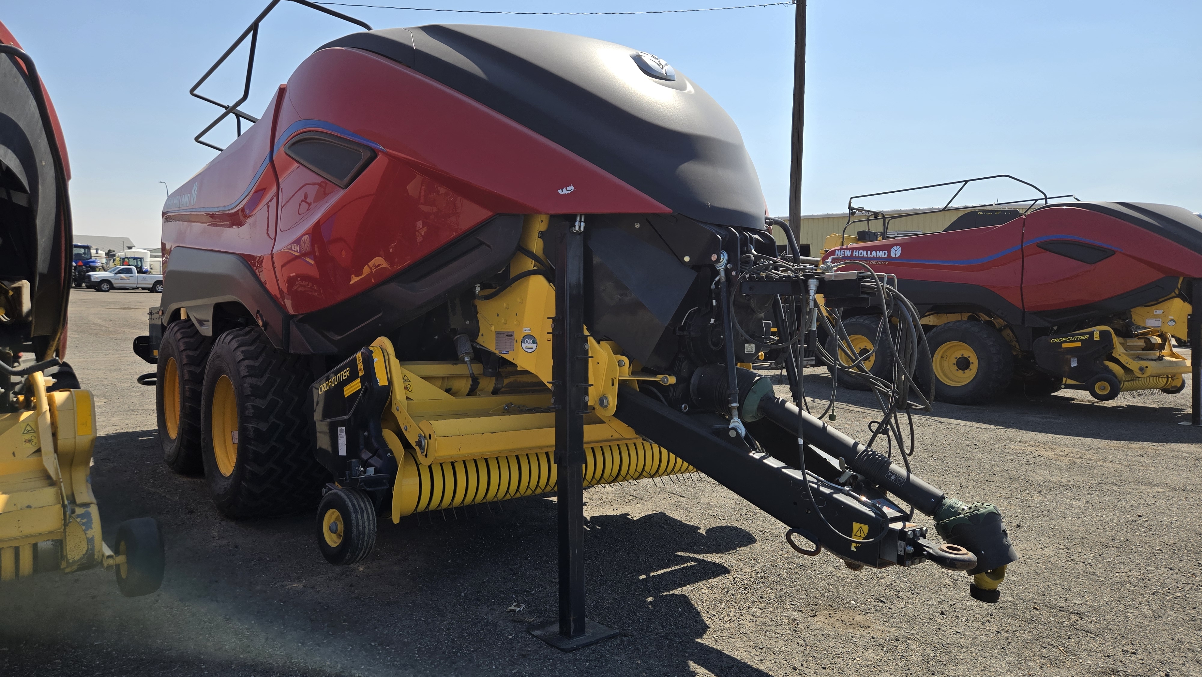 2022 New Holland 340R PLUS HD Baler/Square