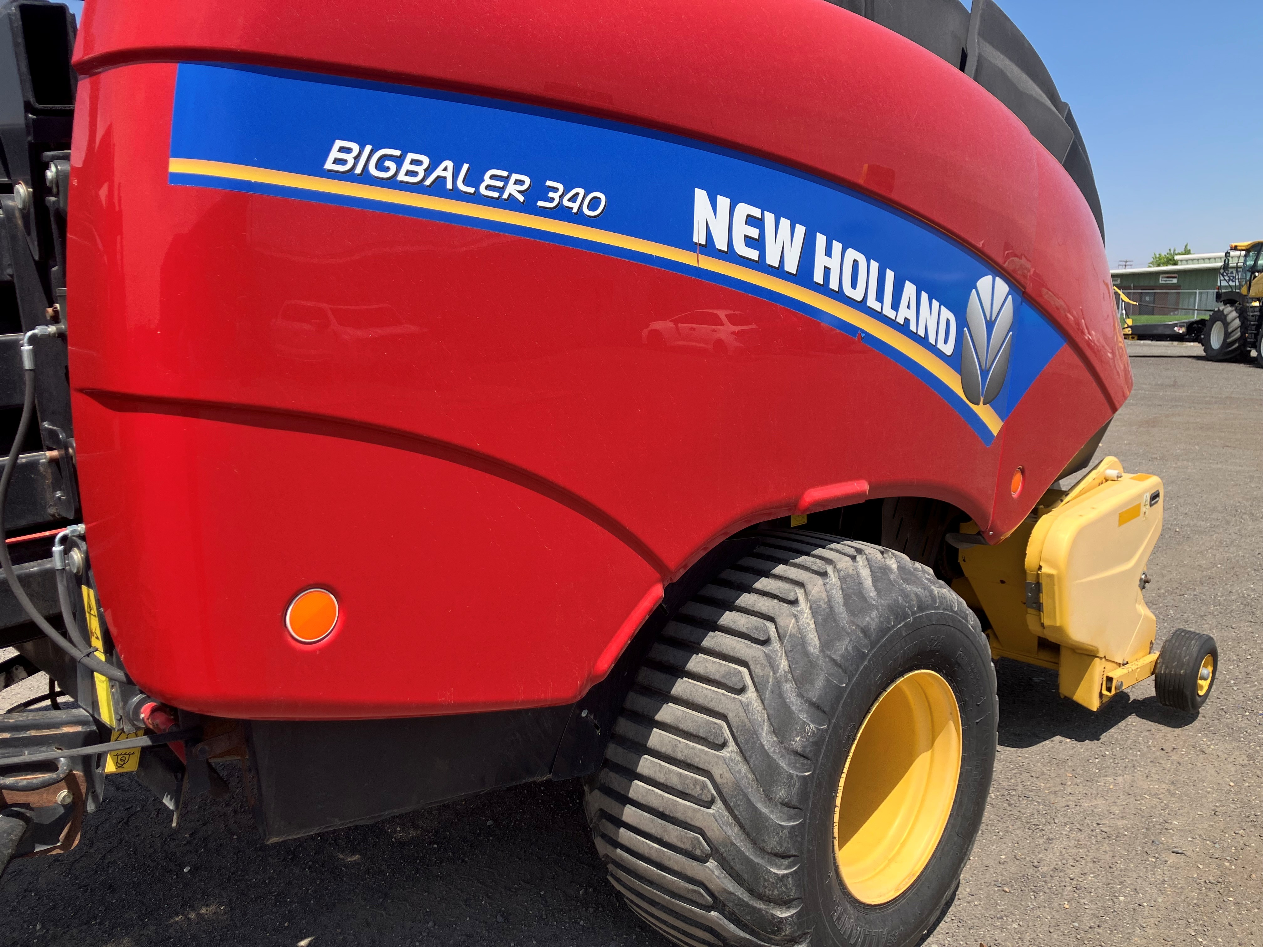 2013 New Holland 340S Baler/Square