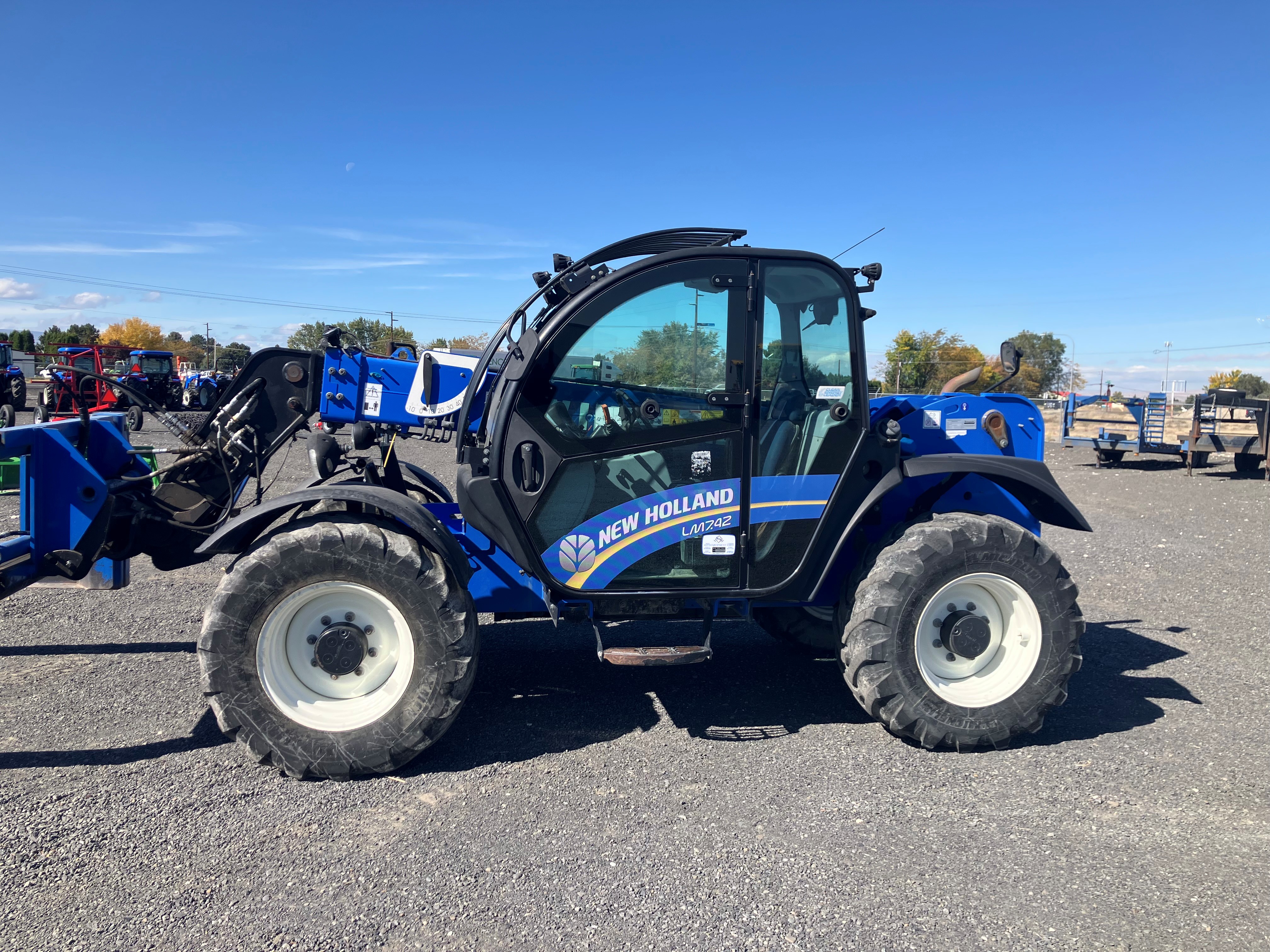 2020 New Holland LM7.42 TeleHandler