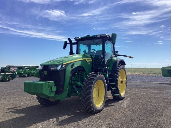 2022 John Deere 8R 310 Tractor