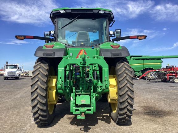 2022 John Deere 8R 310 Tractor