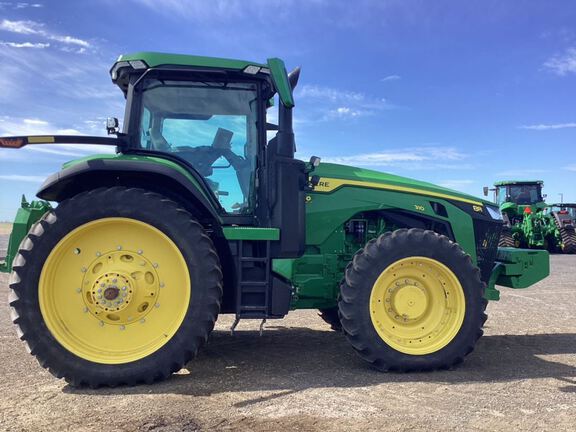 2022 John Deere 8R 310 Tractor