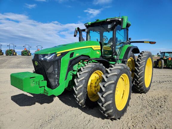 2022 John Deere 8R 370 Tractor