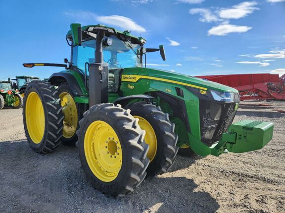 2022 John Deere 8R 370 Tractor