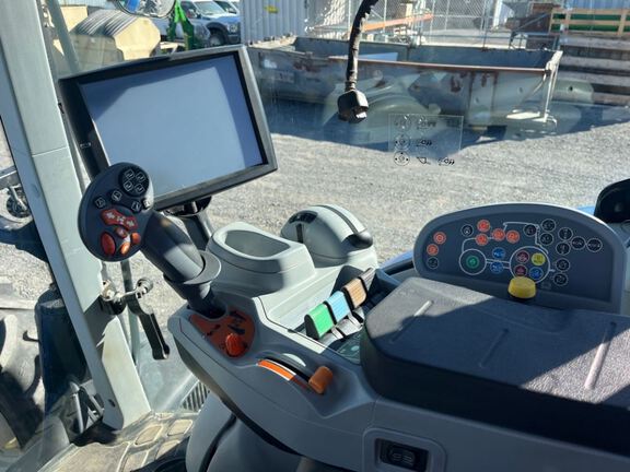 2019 New Holland T7.270 Tractor