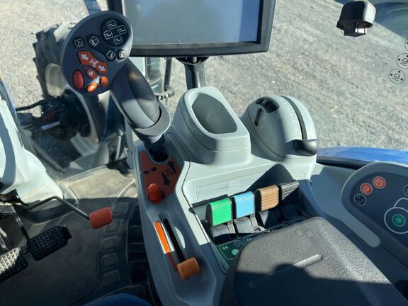 2019 New Holland T7.270 Tractor