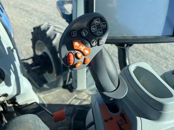 2019 New Holland T7.270 Tractor