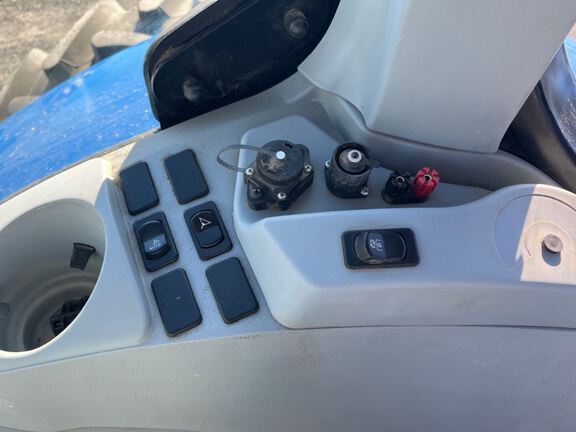 2019 New Holland T7.270 Tractor