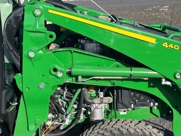 2023 John Deere 4066R Tractor Compact