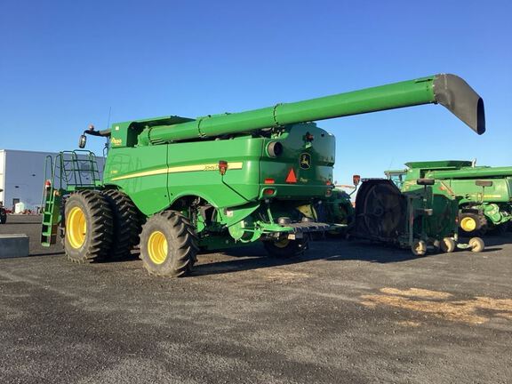 2020 John Deere S780 Combine