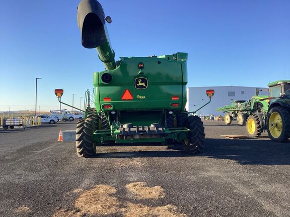 2020 John Deere S780 Combine