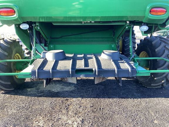2020 John Deere S780 Combine