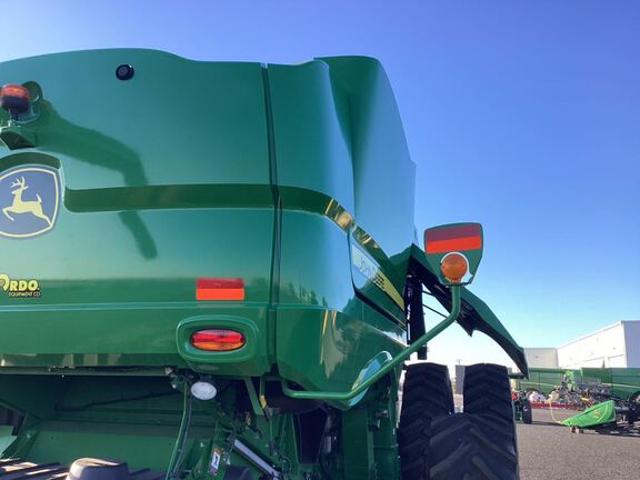 2020 John Deere S780 Combine