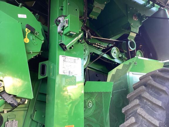 2020 John Deere S780 Combine