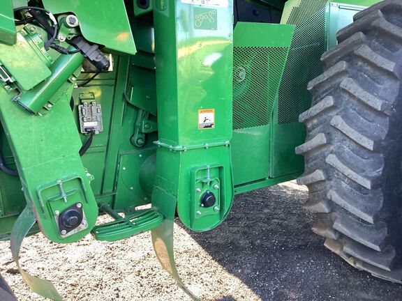 2020 John Deere S780 Combine