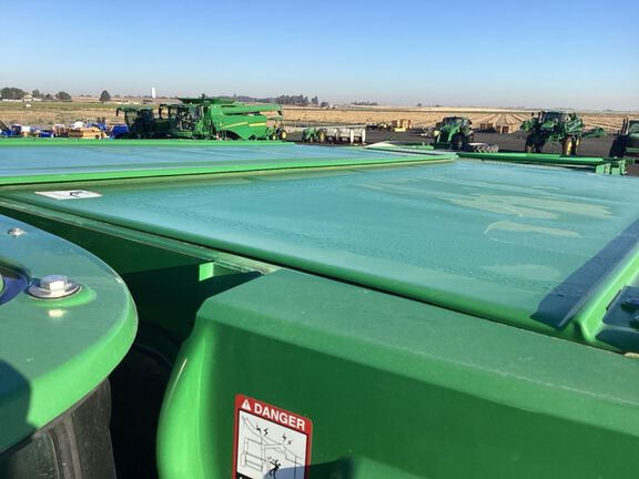 2020 John Deere S780 Combine