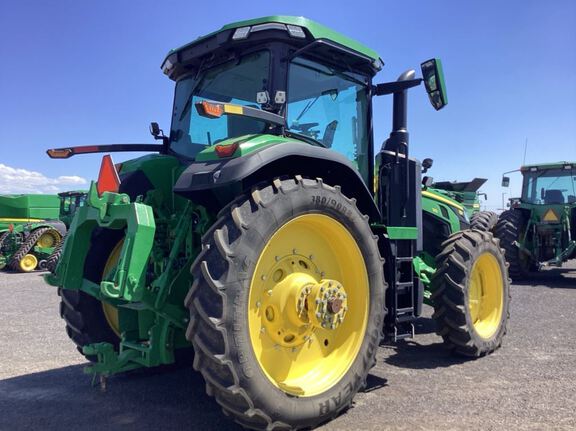 2022 John Deere 8R 310 Tractor