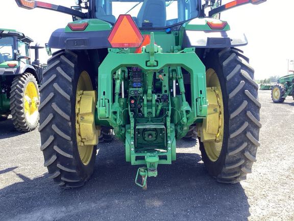 2022 John Deere 8R 310 Tractor