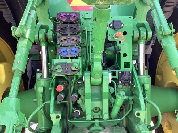 2022 John Deere 8R 310 Tractor