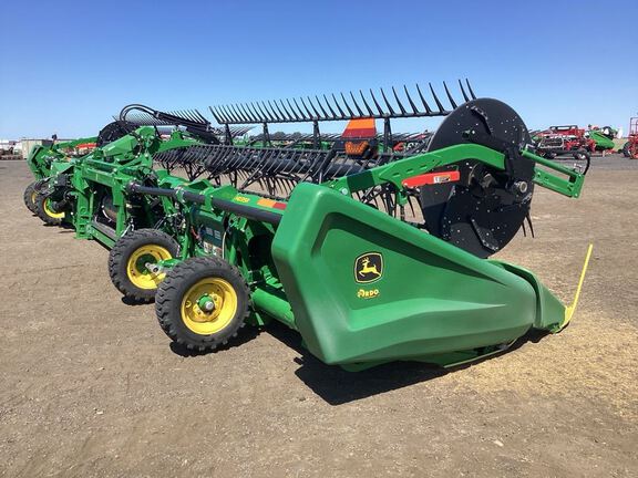 2022 John Deere HD35R Header Combine