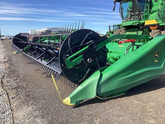 2022 John Deere HD35R Header Combine