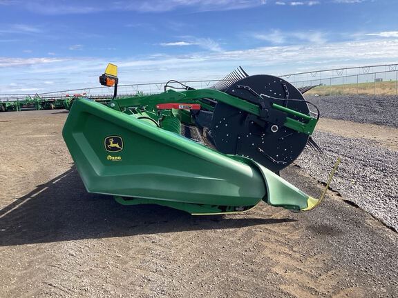 2022 John Deere HD35R Header Combine