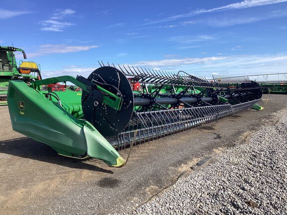 2022 John Deere HD35R Header Combine