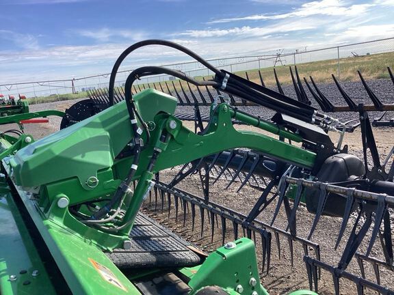 2022 John Deere HD35R Header Combine