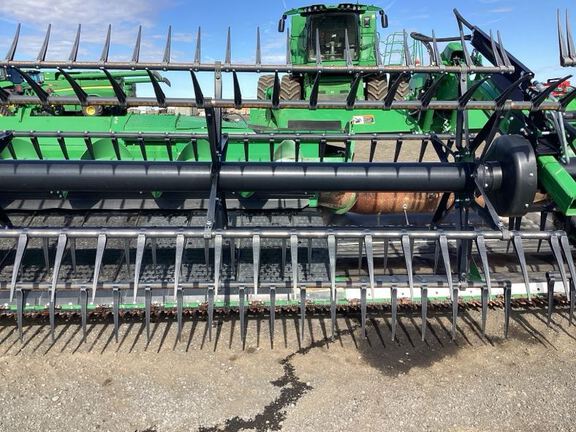 2022 John Deere HD35R Header Combine