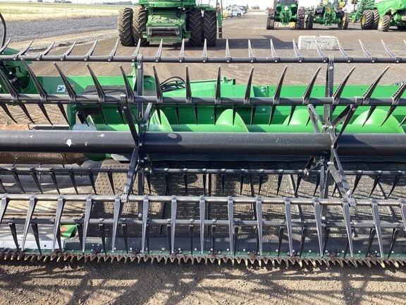 2022 John Deere HD35R Header Combine