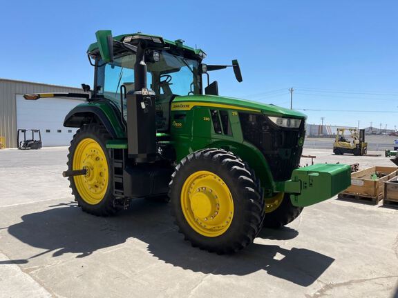 2023 John Deere 7R 230 Tractor