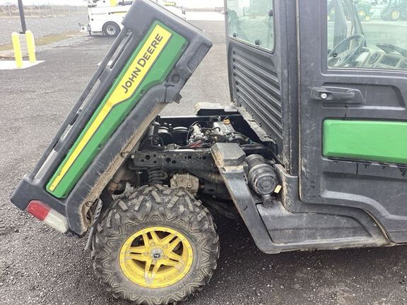 2021 John Deere XUV835R ATV