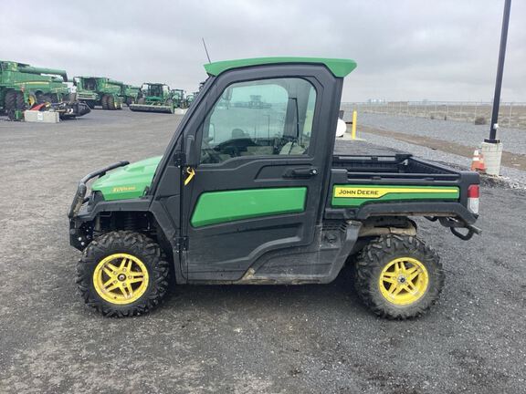 2021 John Deere XUV835R ATV