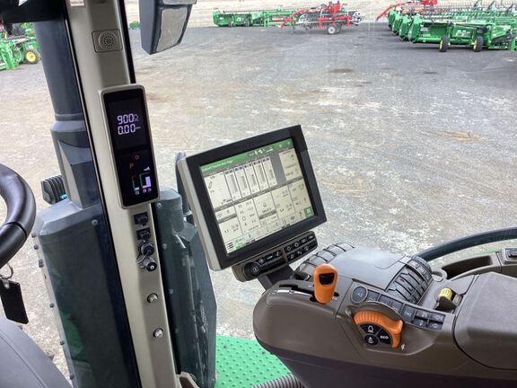 2023 John Deere 8R 310 Tractor