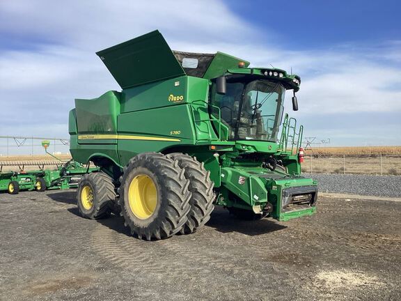 2018 John Deere S780 Combine