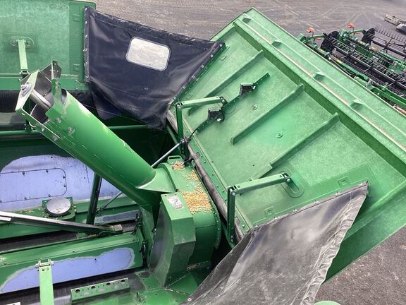 2018 John Deere S780 Combine