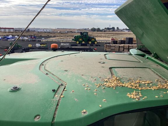 2018 John Deere S780 Combine