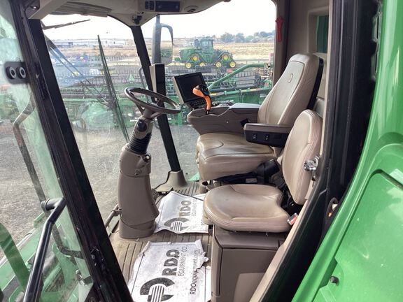 2018 John Deere S780 Combine