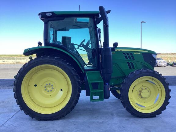 2022 John Deere 6120R Tractor
