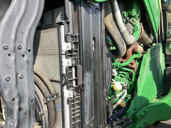 2023 John Deere 6R 195 Tractor