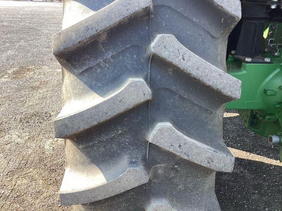 2023 John Deere 6R 195 Tractor