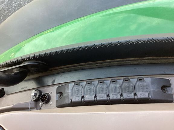 2023 John Deere 6R 195 Tractor