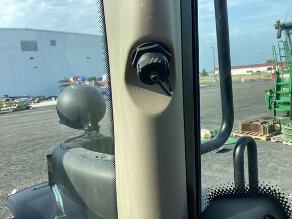 2023 John Deere 6R 195 Tractor