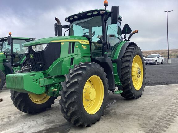 2023 John Deere 6R 215 Tractor