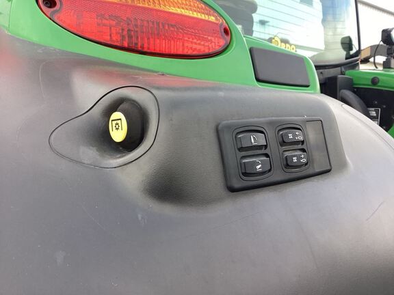 2023 John Deere 6R 215 Tractor